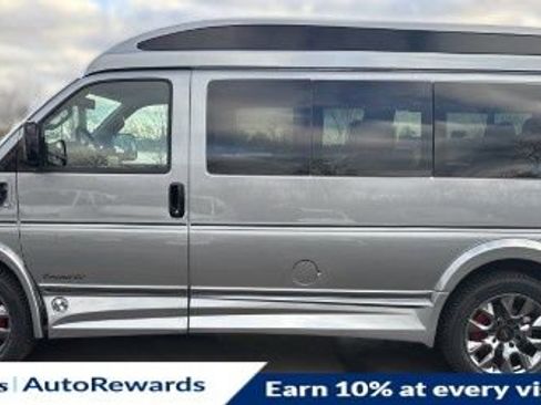 New 2025 GMC Savana 2500 w/ Driver Convenience Package image 3