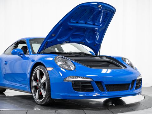 Certified 2016 Porsche 911 Carrera GTS RWD image 13