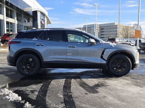 New 2026 Chevrolet Blazer EV LT image 13