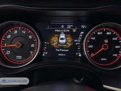 Used 2019 Dodge Charger SXT RWD image 9