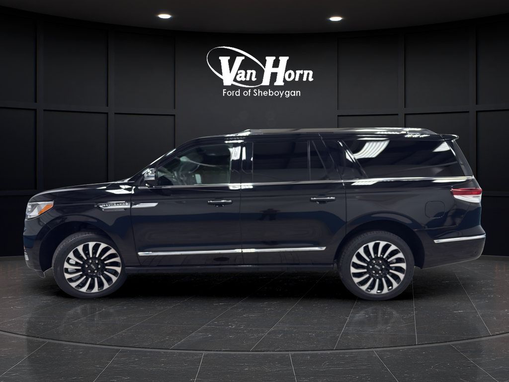 Used 2024 Lincoln Navigator L Black Label AWD/4WD image 4