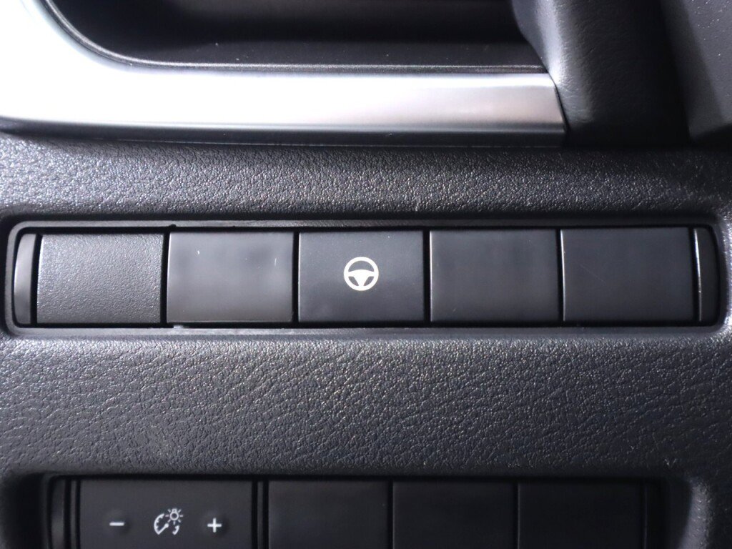 Used 2021 Nissan Rogue SV AWD/4WD image 11