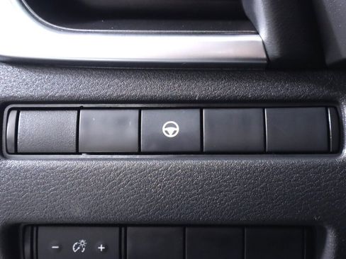 Used 2021 Nissan Rogue SV AWD/4WD image 11