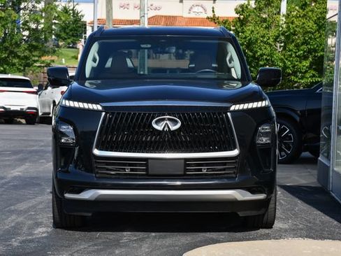 Used 2025 INFINITI QX80 Sensory AWD/4WD image 12