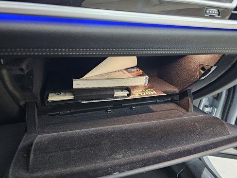 Used 2020 BMW 740i image 37