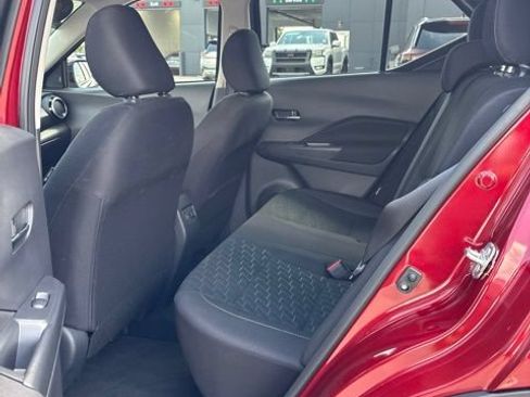 Used 2024 Nissan Kicks SV FWD image 6