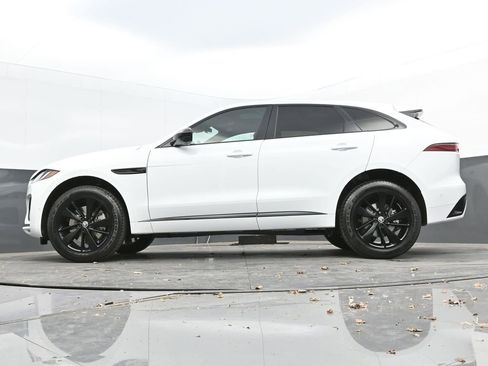 New 2026 Jaguar F-PACE R-Dynamic S image 32
