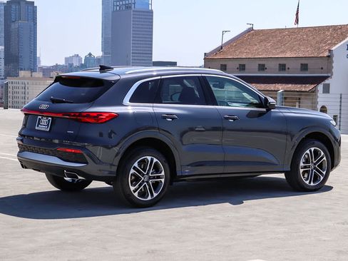 New 2026 Audi Q5 Premium AWD/4WD image 4