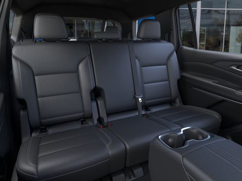 New 2026 Chevrolet Traverse LT w/ LPO, Floor Liner Package image 43