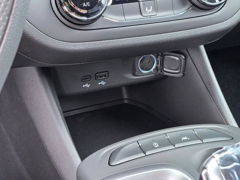 New 2026 Buick Envista Sport Touring FWD image 36