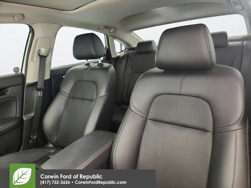 Used 2024 Honda Civic Touring image 10