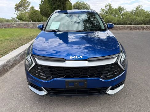 Used 2023 Kia Sportage EX AWD/4WD image 8