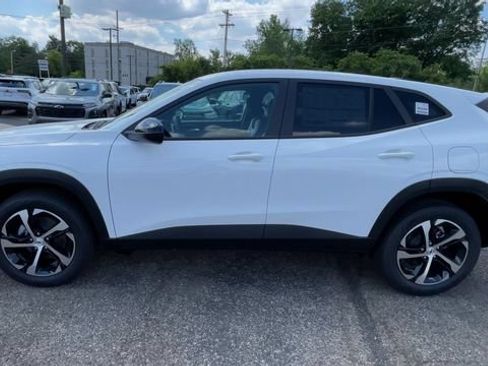 New 2026 Chevrolet Trax RS w/ Driver Confidence Package FWD image 7