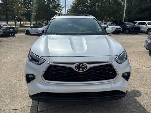 Used 2026 Toyota Highlander XLE AWD/4WD image 10