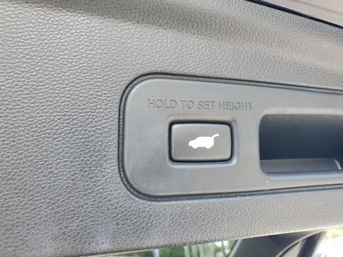 Used 2024 Acura MDX FWD image 9