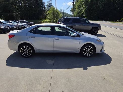 Used 2019 Toyota Corolla SE FWD image 6