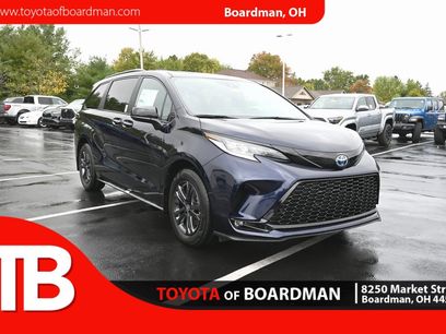 New 2025 Toyota Sienna XSE