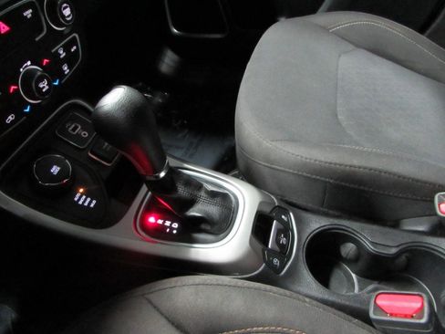 Used 2020 Jeep Compass Sport w/ Cold Weather Group AWD/4WD image 30