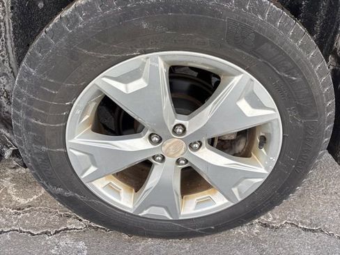 Used 2015 Subaru Forester 2.5i Premium image 18