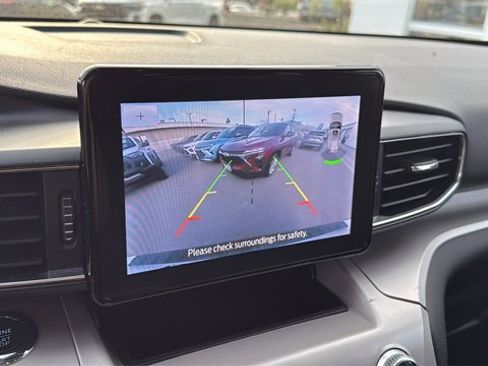 Used 2023 Ford Explorer XLT w/ Equipment Group 202A image 16