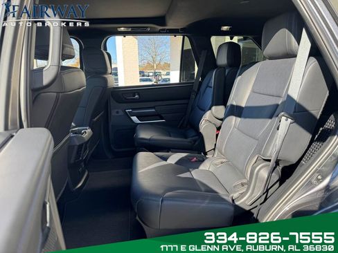 Used 2024 Toyota Sequoia Platinum image 11