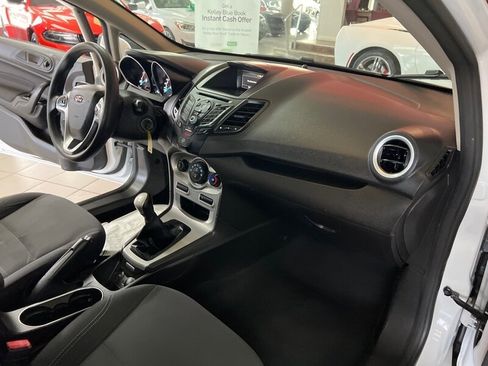 Used 2018 Ford Fiesta SE image 29