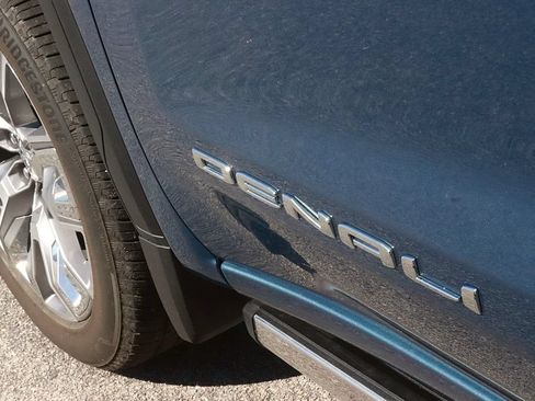 Used 2024 GMC Sierra 1500 Denali w/ Denali Reserve Package AWD/4WD image 10