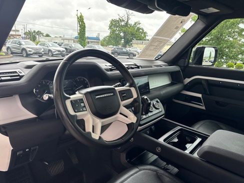 Used 2023 Land Rover Defender 110 S AWD/4WD image 12