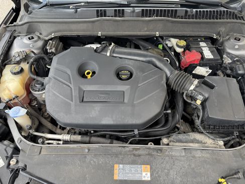 Used 2013 Ford Fusion Titanium image 17