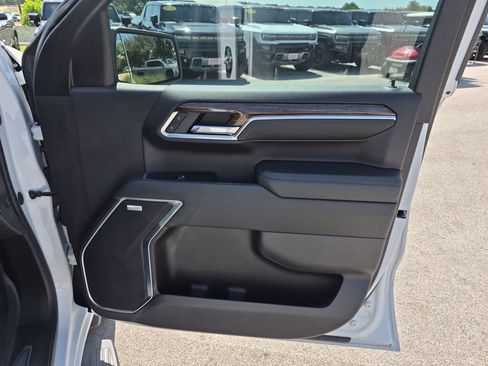 Used 2022 GMC Sierra 1500 Elevation w/ Elevation Premium Package AWD/4WD image 38