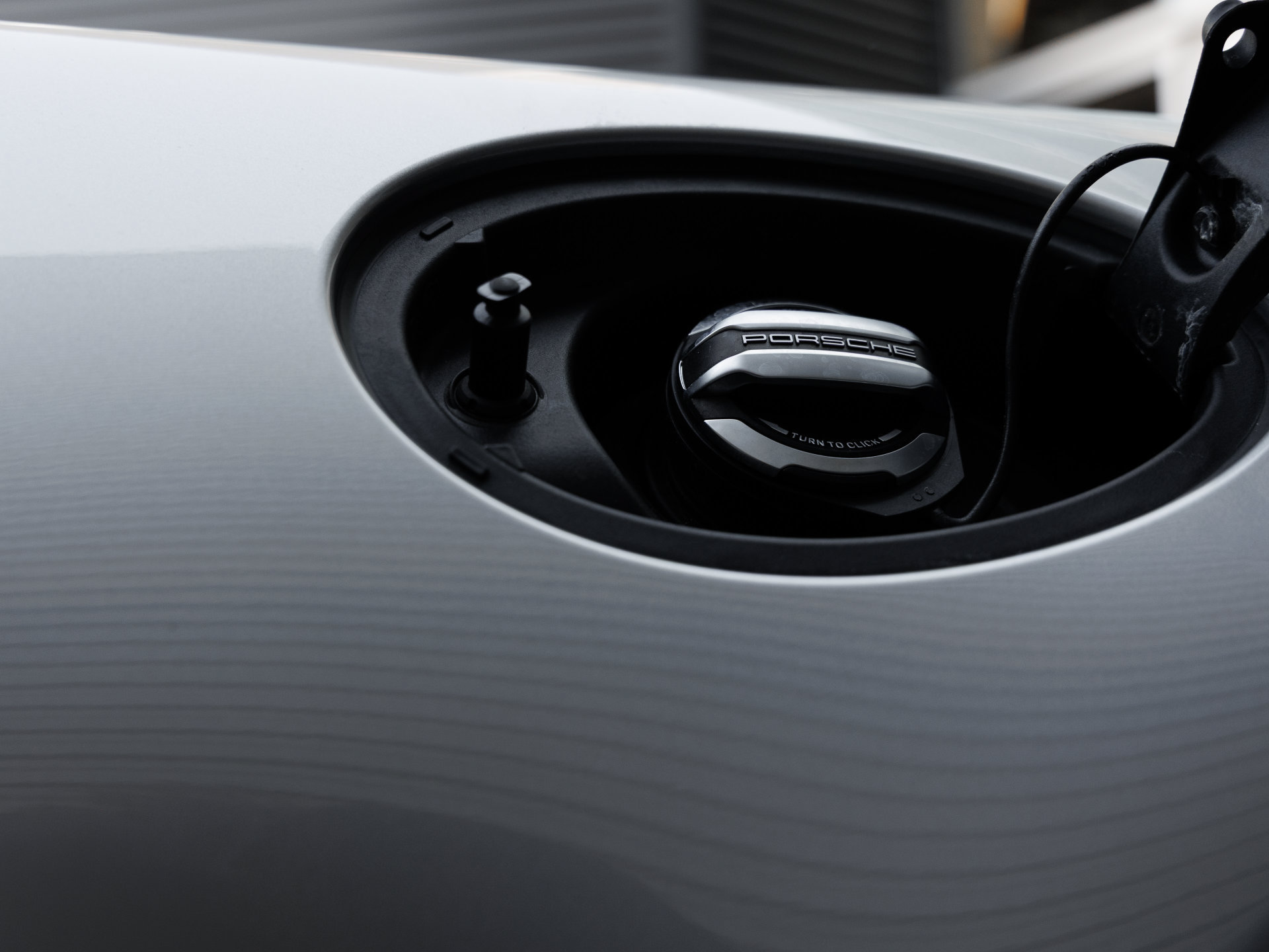 Certified 2025 Porsche 911 Carrera RWD image 40
