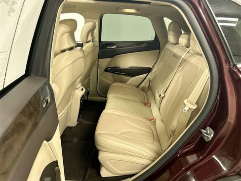 Used 2019 Lincoln MKC Reserve w/ MKC Climate Package image 21