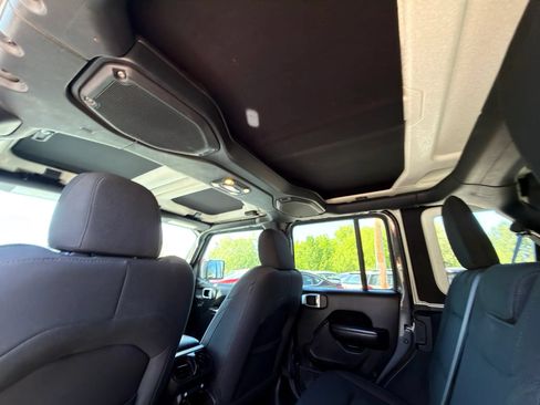 Used 2019 Jeep Wrangler Unlimited Sport AWD/4WD image 24