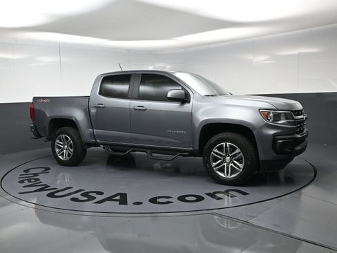 Used 2022 Chevrolet Colorado LT w/ LT Convenience Package AWD/4WD image 2