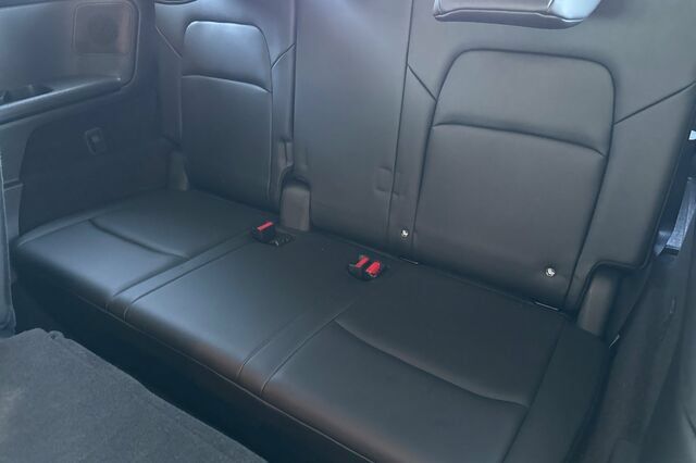 Used 2023 Nissan Pathfinder Platinum w/ Cargo Package AWD/4WD image 15