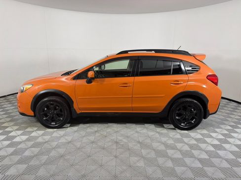 Used 2014 Subaru Crosstrek 2.0i Limited w/ Popular Package #2 AWD/4WD image 8