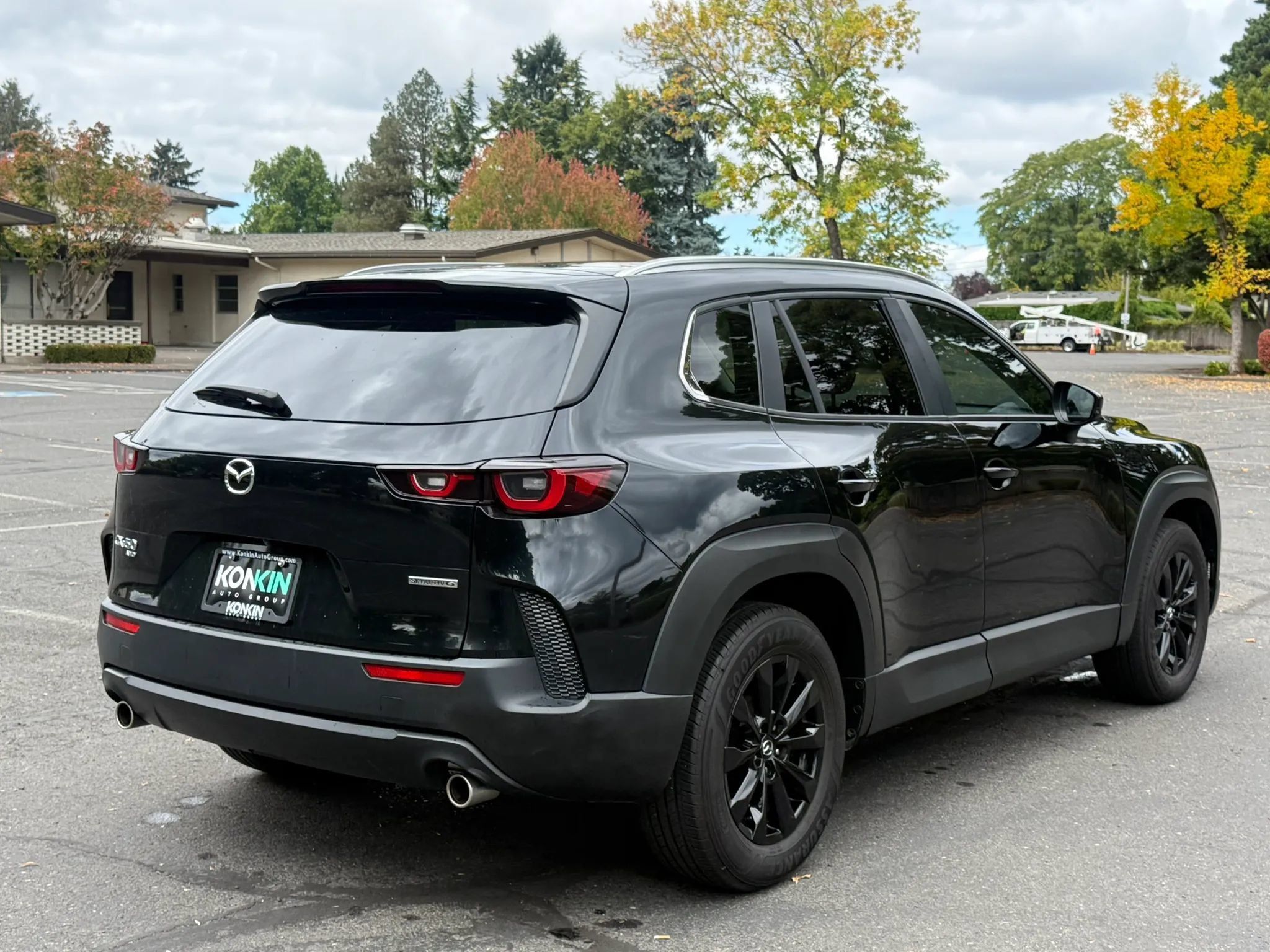 Used 2024 MAZDA CX-50 AWD 2.5 S w/ Preferred Package image 5