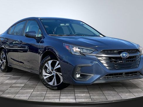 Used 2025 Subaru Legacy Premium image 10