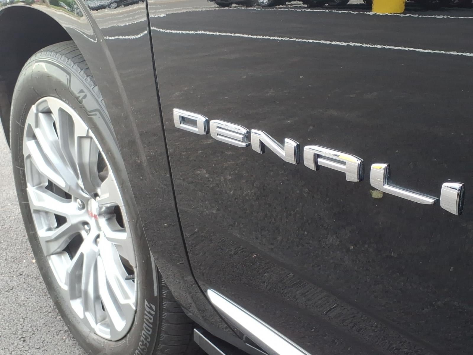 Used 2024 GMC Yukon Denali w/ Denali Reserve Package AWD/4WD image 9