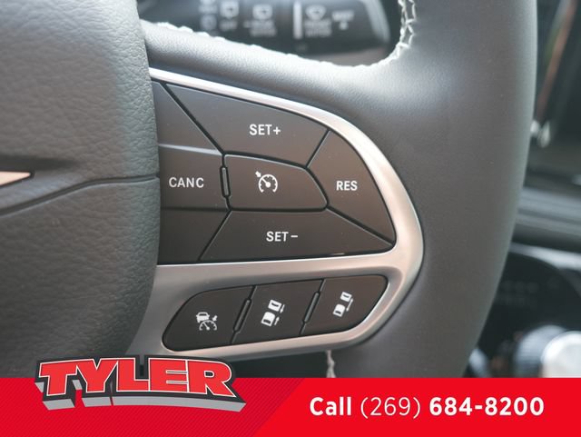 New 2027 Chrysler Pacifica Select FWD image 27