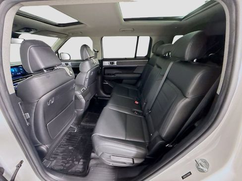 Used 2025 Hyundai Santa Fe Limited FWD image 22