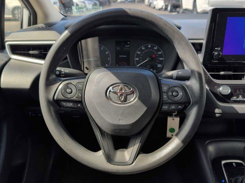 Used 2023 Toyota Corolla LE image 11