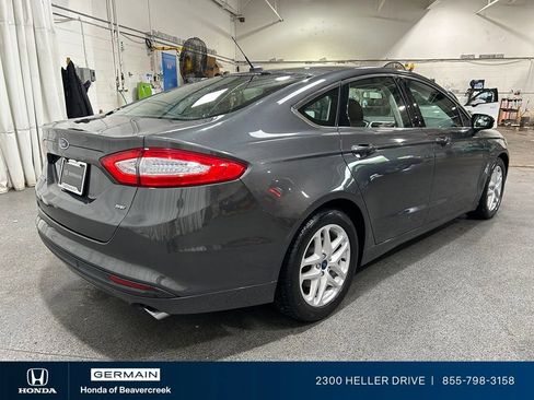 Used 2015 Ford Fusion SE FWD image 8