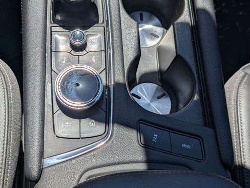Used 2024 Cadillac XT6 Luxury w/ LPO, Floor Liner Package AWD/4WD image 21