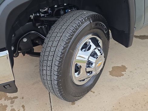 New 2026 Chevrolet Silverado 3500 LT image 30