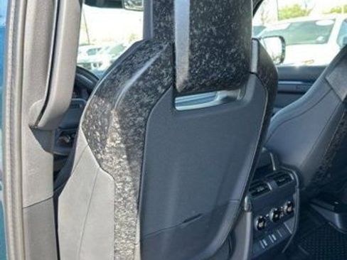 Used 2026 Land Rover Defender 110 image 17