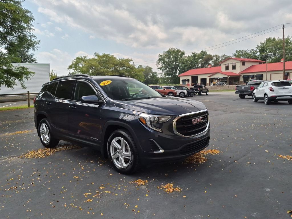 Used 2018 GMC Terrain SLE w/ Driver Convenience Package AWD/4WD image 1