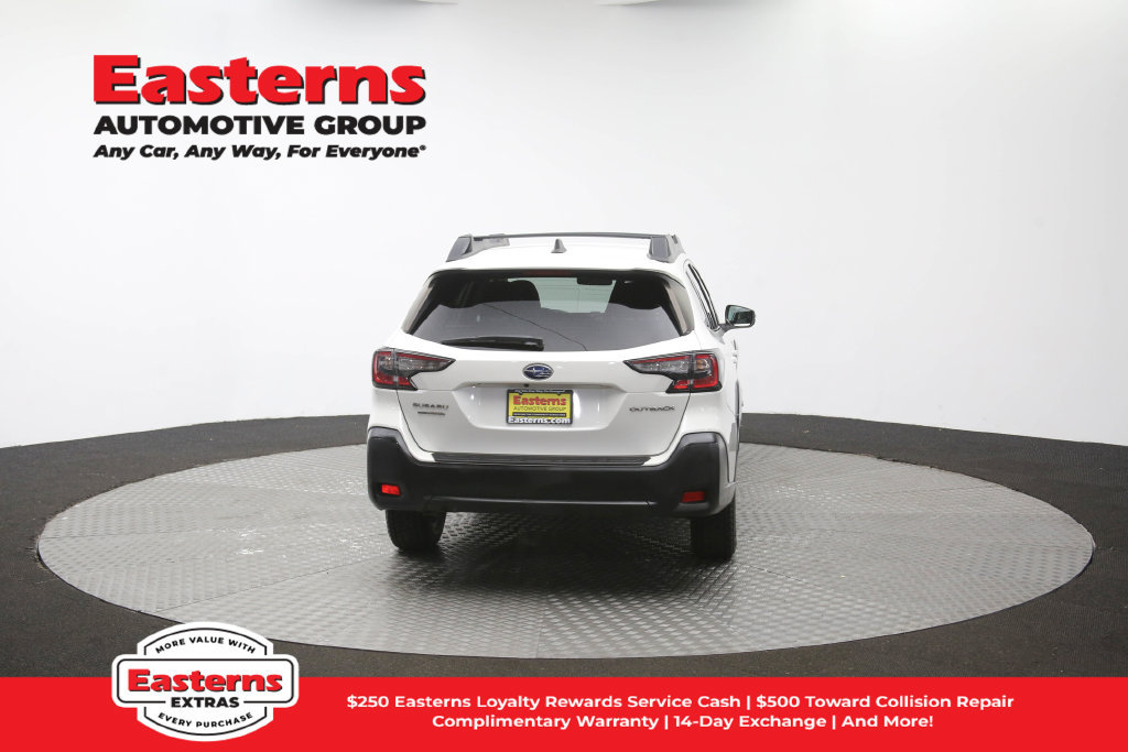 Used 2023 Subaru Outback Premium AWD/4WD image 39