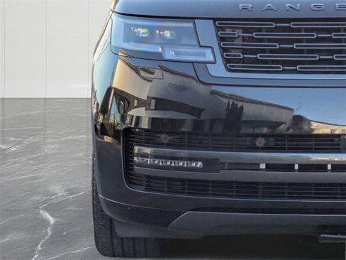 Used 2023 Land Rover Range Rover SE image 15