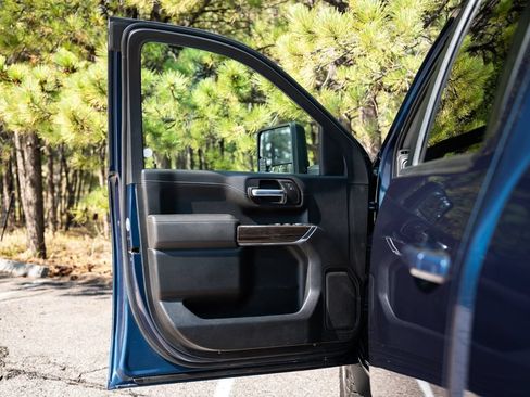 Used 2021 Chevrolet Silverado 3500 LT w/ Convenience Package AWD/4WD image 16